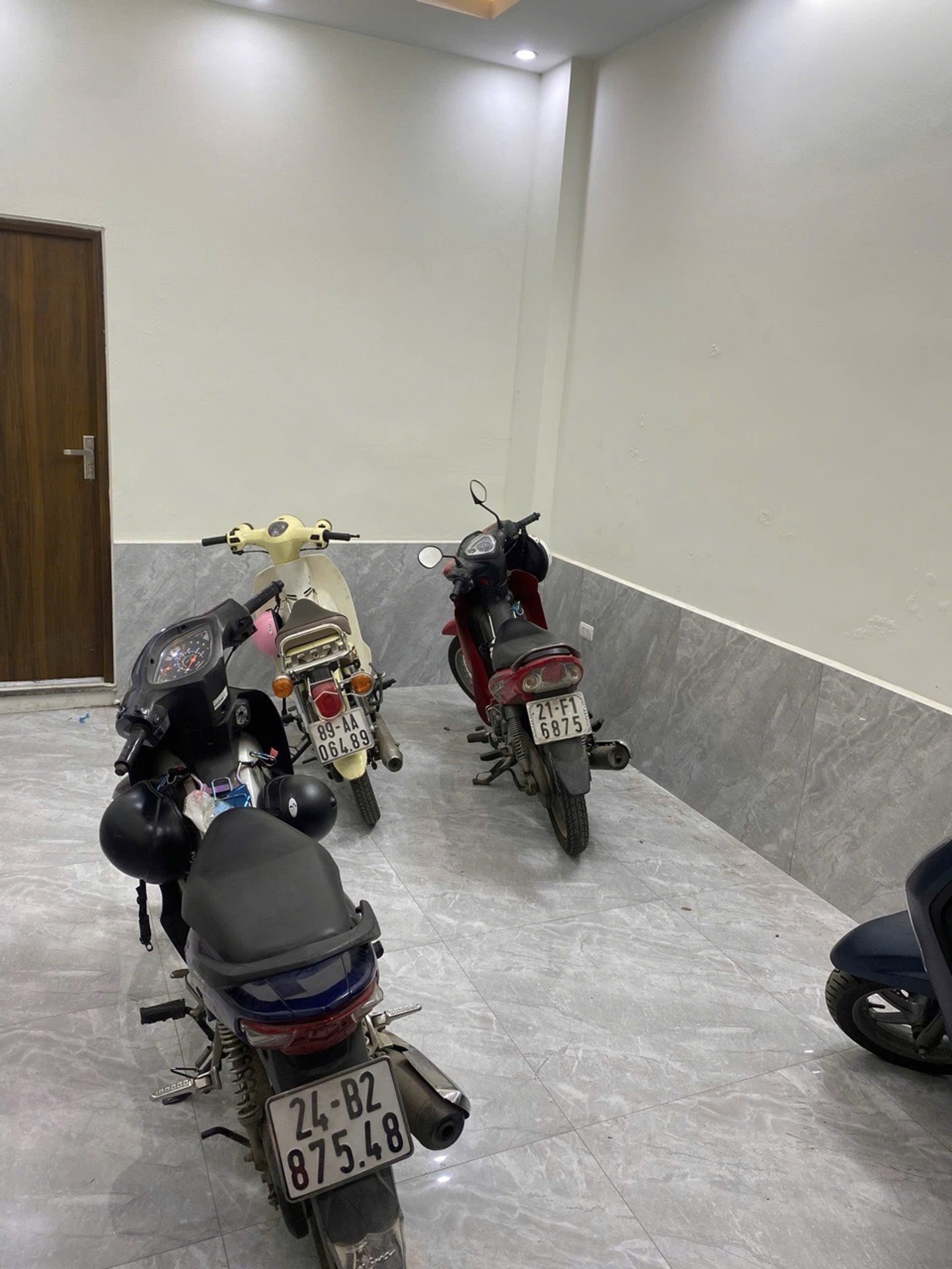 Bán nhà Tôn Thất Tùng - diện tích 35m2 5 tầng - Lô góc - giá 11 tỷ