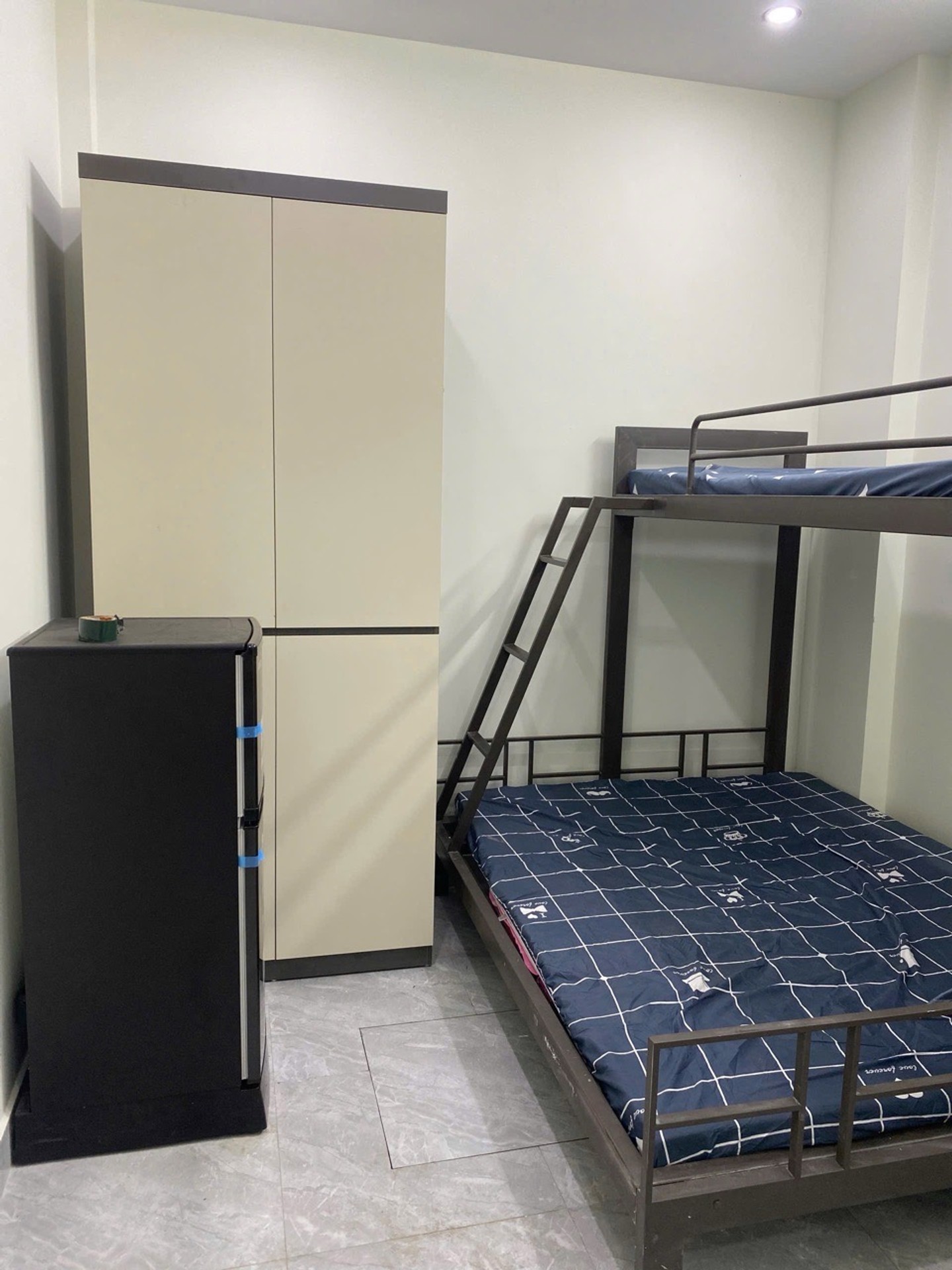 Bán nhà Tôn Thất Tùng - diện tích 35m2 5 tầng - Lô góc - giá 11 tỷ