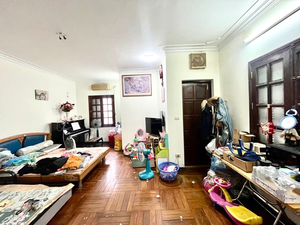 Bán nhà Khuất Duy Tiến - diện tích 55m2 5 tầng - CỰC HIẾM - giá 28,5 tỷ