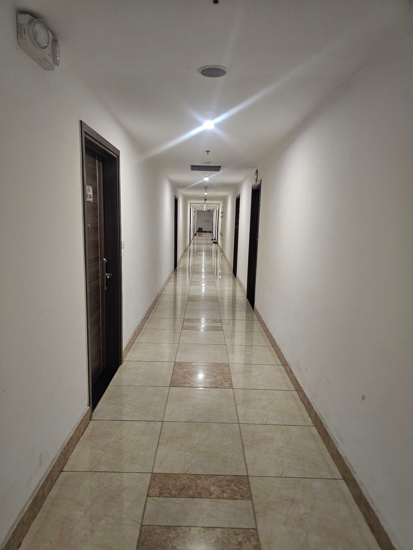 Bán nhà Minh Khai - diện tích 87m2 12 tầng - Căn hộ chung cư đẹp - giá 11,9 tỷ