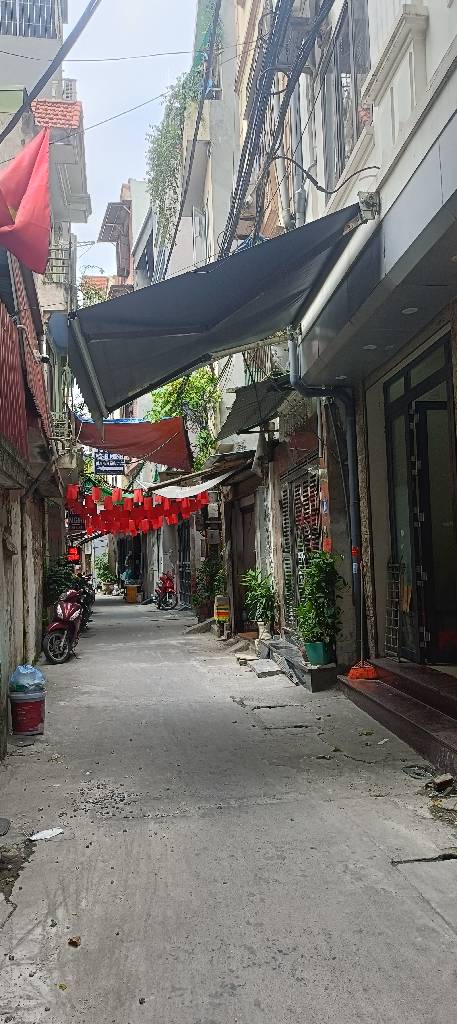 Bán nhà Giải Phóng - diện tích 80m2 8 tầng - Thang máy - giá 25 tỷ