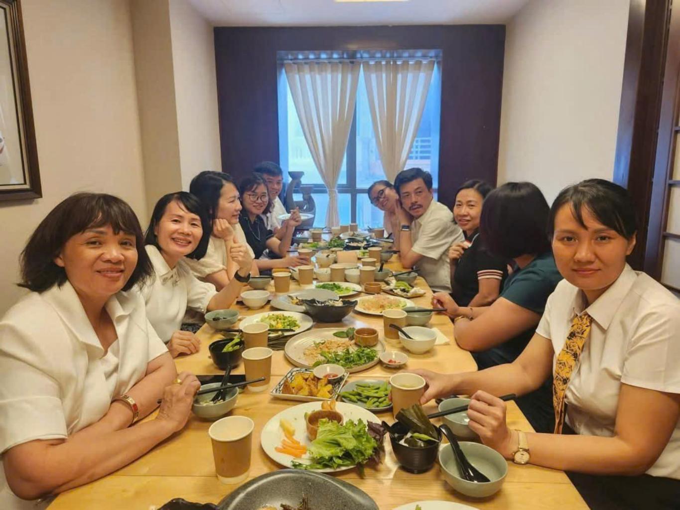 Bán nhà Lê Văn Lương - diện tích 250m2 2 tầng - Mặt phố trung tâm - giá 82 tỷ