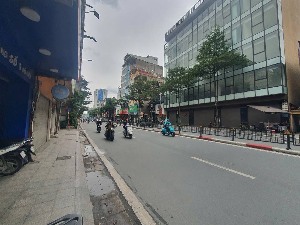 Bán nhà Tây Sơn - diện tích 98.8m2 5 tầng - Mặt phố kinh doanh sầm uất - giá 50 tỷ