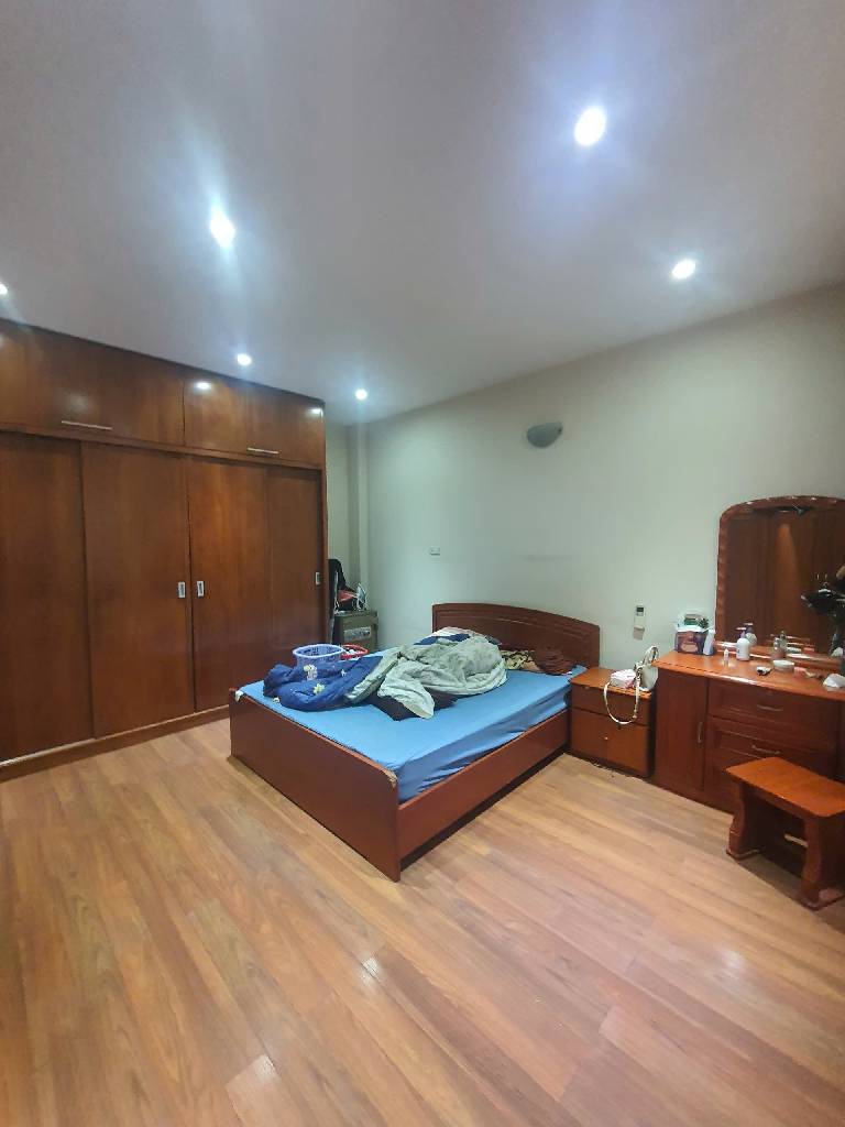 Bán nhà Tây Sơn - diện tích 98.8m2 5 tầng - Mặt phố kinh doanh sầm uất - giá 50 tỷ