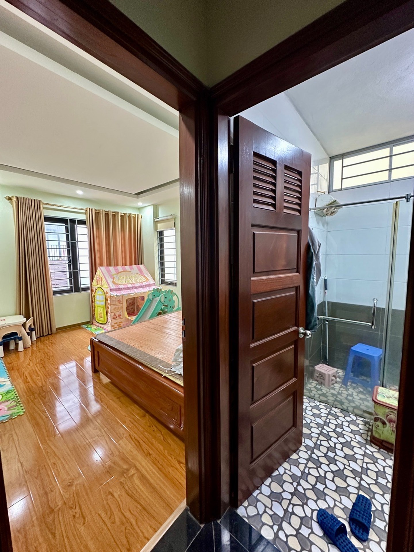Bán nhà Hoàng Mai - diện tích 32m2 5 tầng - Lô góc - giá 7,95 tỷ