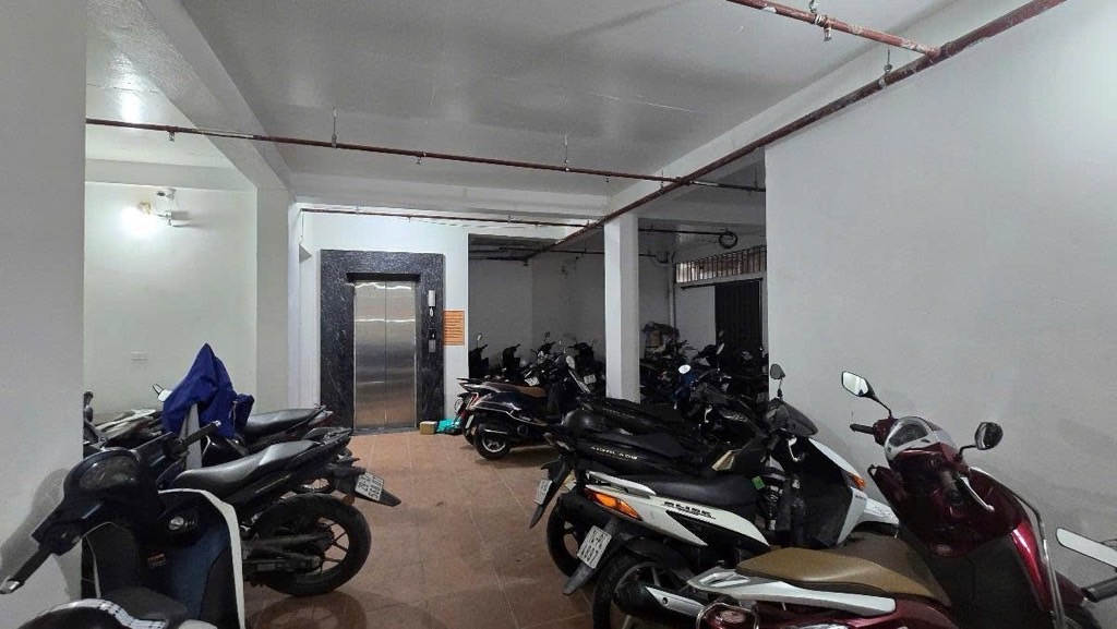 Bán nhà Mễ Trì - diện tích 132m2 9 tầng - ô tô - giá 32,5 tỷ