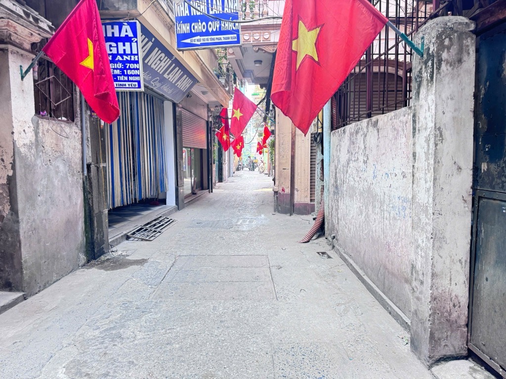 Bán nhà Vũ Tông Phan - diện tích 120m2 8 tầng - ô tô 7 chỗ qua - giá 36,86 tỷ