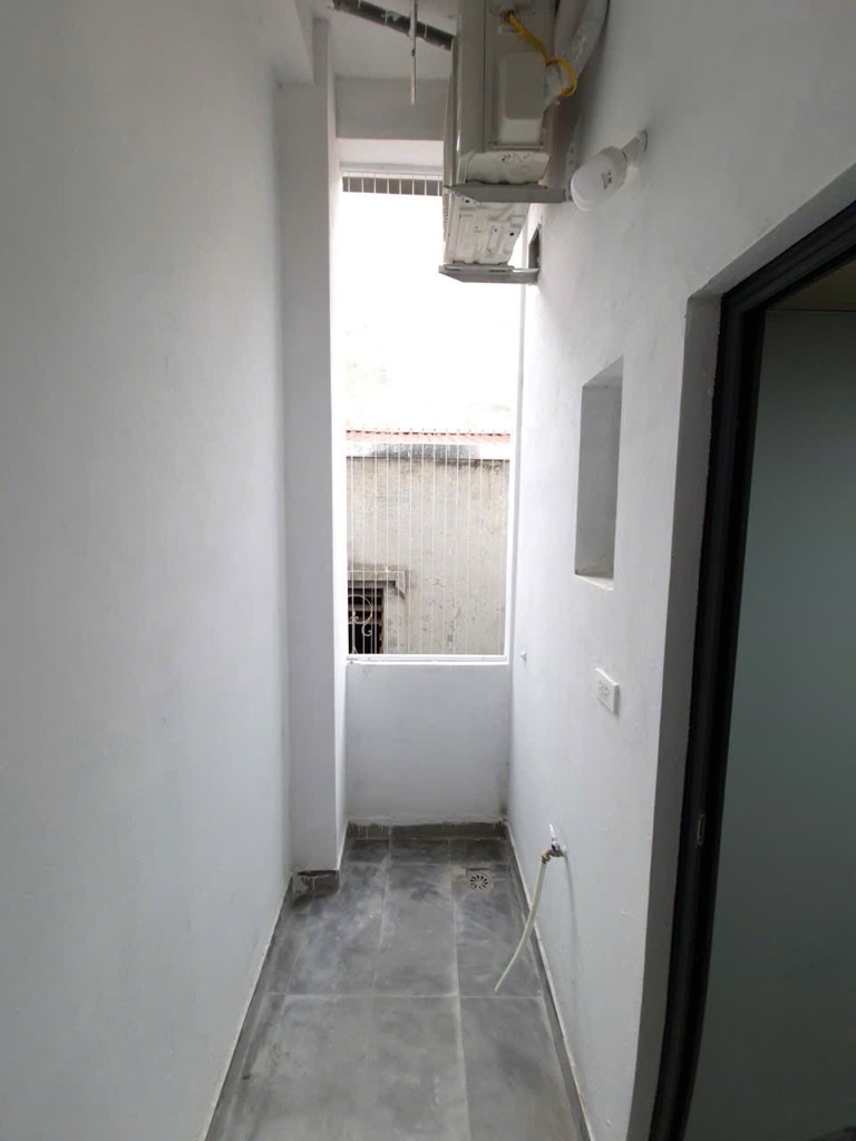 Bán nhà Vũ Tông Phan - diện tích 120m2 8 tầng - ô tô 7 chỗ qua - giá 36,86 tỷ