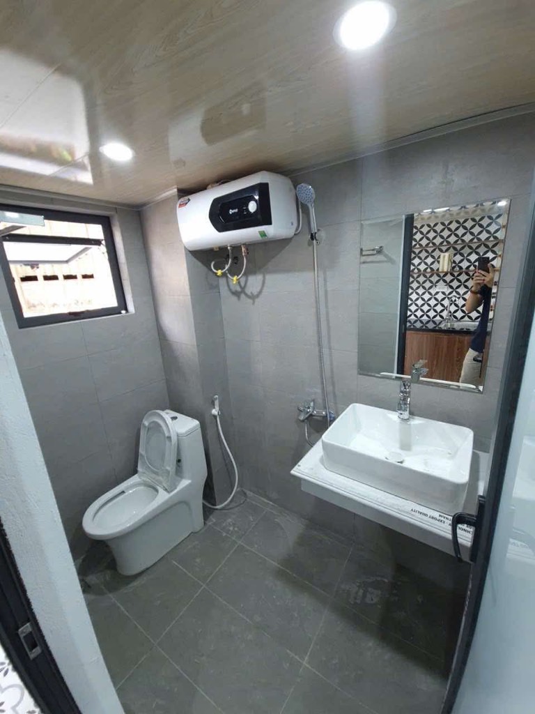 Bán nhà Vũ Tông Phan - diện tích 120m2 8 tầng - ô tô 7 chỗ qua - giá 36,86 tỷ