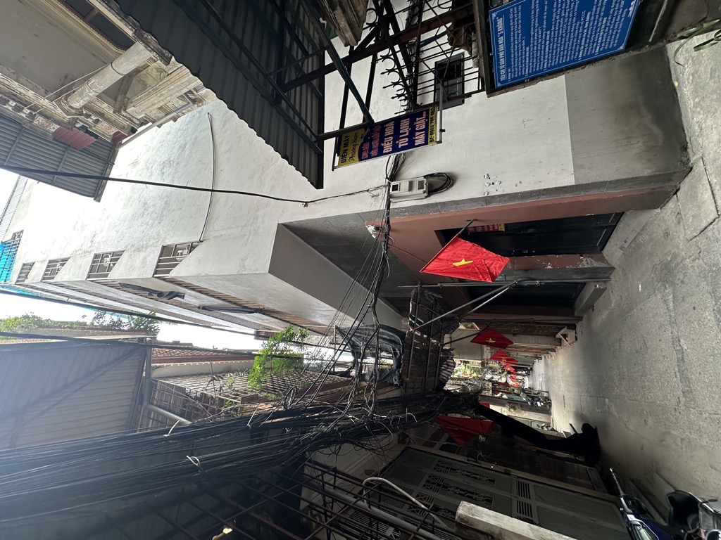 Bán nhà Vũ Tông Phan - diện tích 120m2 8 tầng - ô tô 7 chỗ qua - giá 36,86 tỷ