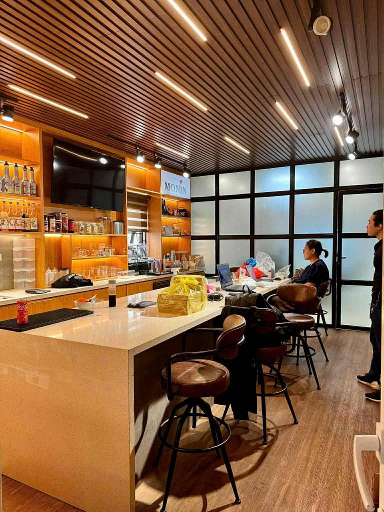 Bán nhà Đê La Thành - diện tích 85m2 7 tầng - Mặt phố - giá 55,5 tỷ