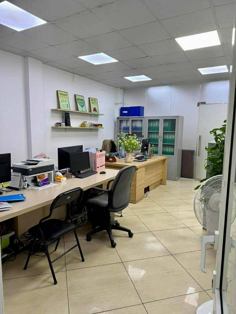 Bán nhà Đê La Thành - diện tích 85m2 7 tầng - Mặt phố - giá 55,5 tỷ