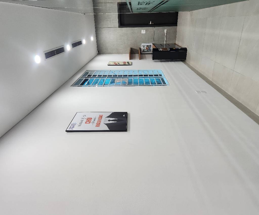 Bán nhà Nguyễn Xiển - diện tích 128m2 6 tầng - Lô góc xẻ khe, thang máy - giá 44,5 tỷ