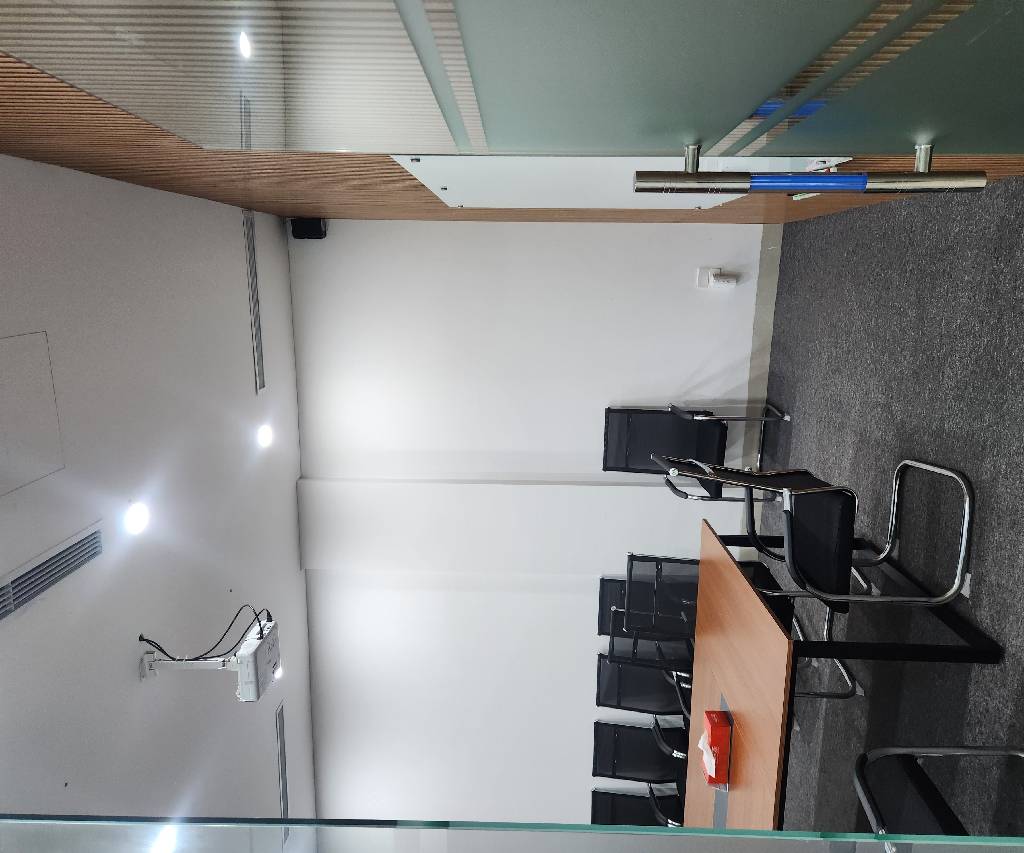 Bán nhà Nguyễn Xiển - diện tích 128m2 6 tầng - Lô góc xẻ khe, thang máy - giá 44,5 tỷ