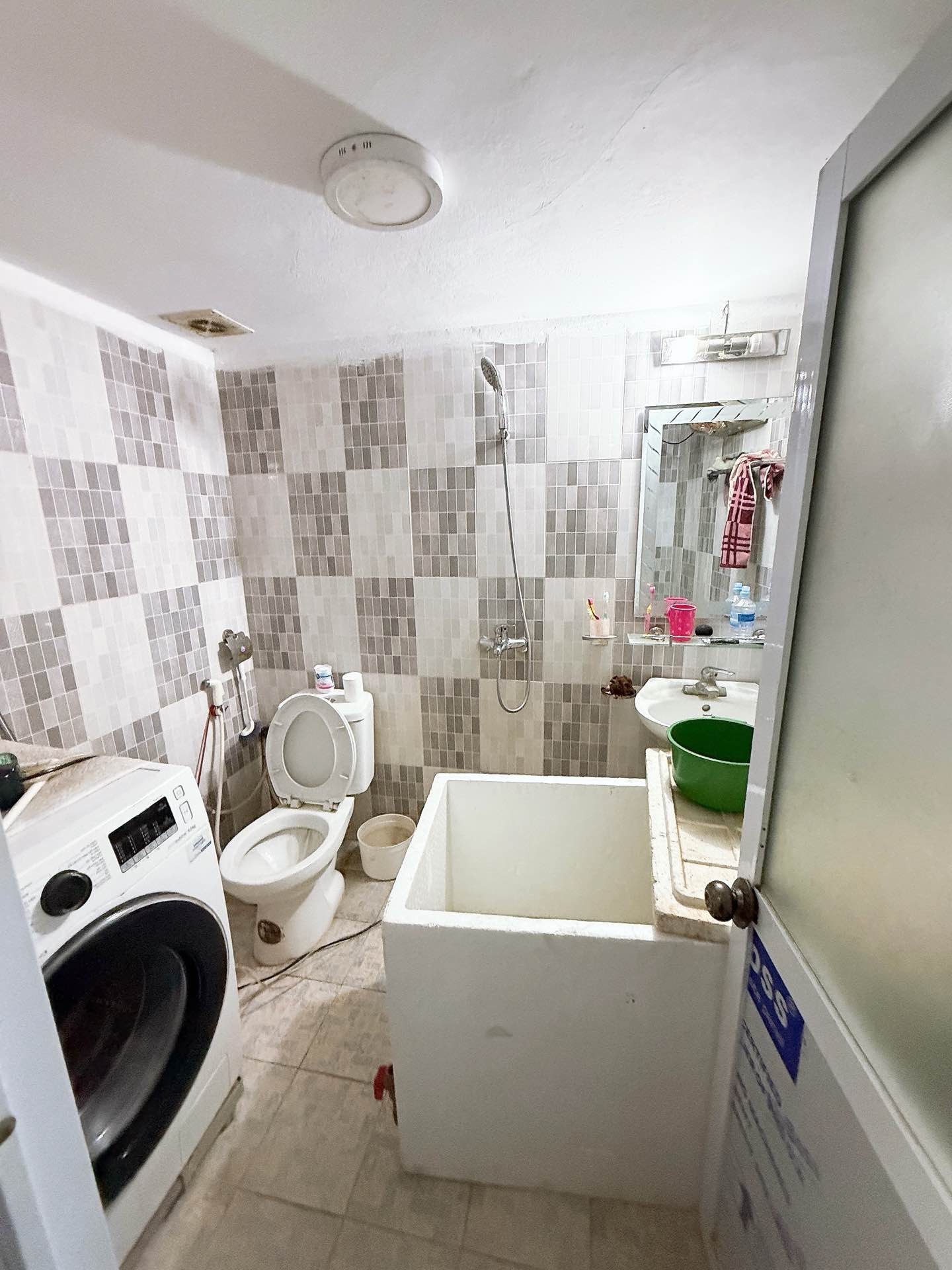 Bán nhà Hoàng Mai - diện tích 42m2 5 tầng - Sổ đỏ chính chủ - giá 7,5 tỷ