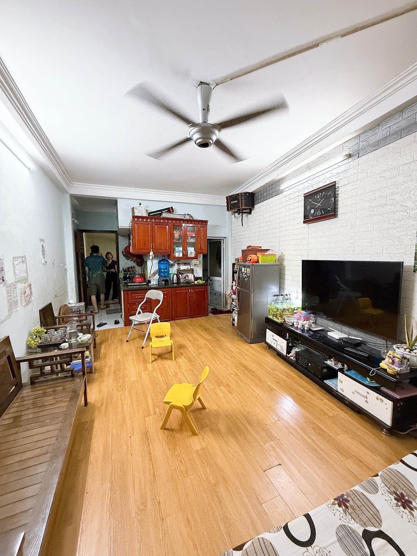 Bán nhà Hoàng Mai - diện tích 42m2 5 tầng - Sổ đỏ chính chủ - giá 7,5 tỷ