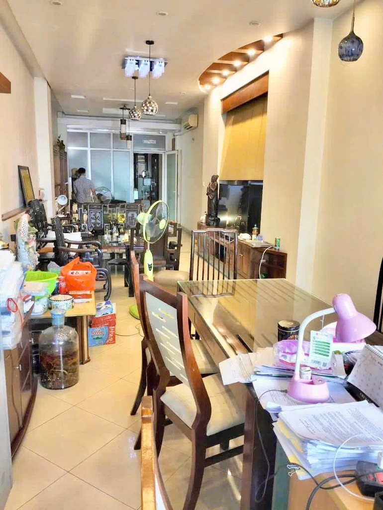 Bán nhà Nguyễn Lương Bằng - diện tích 81.6m2 5 tầng - MẶT PHỐ TRUNG TÂM - giá 33 tỷ