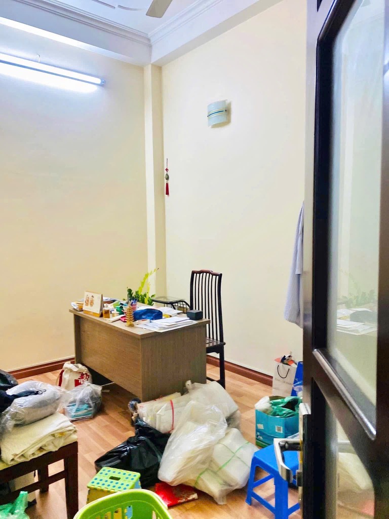 Bán nhà Nguyễn Lương Bằng - diện tích 81.6m2 5 tầng - MẶT PHỐ TRUNG TÂM - giá 33 tỷ