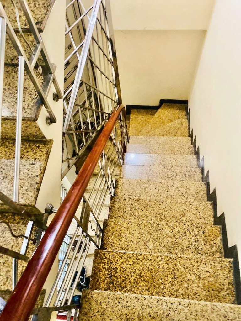 Bán nhà Nguyễn Lương Bằng - diện tích 81.6m2 5 tầng - MẶT PHỐ TRUNG TÂM - giá 33 tỷ