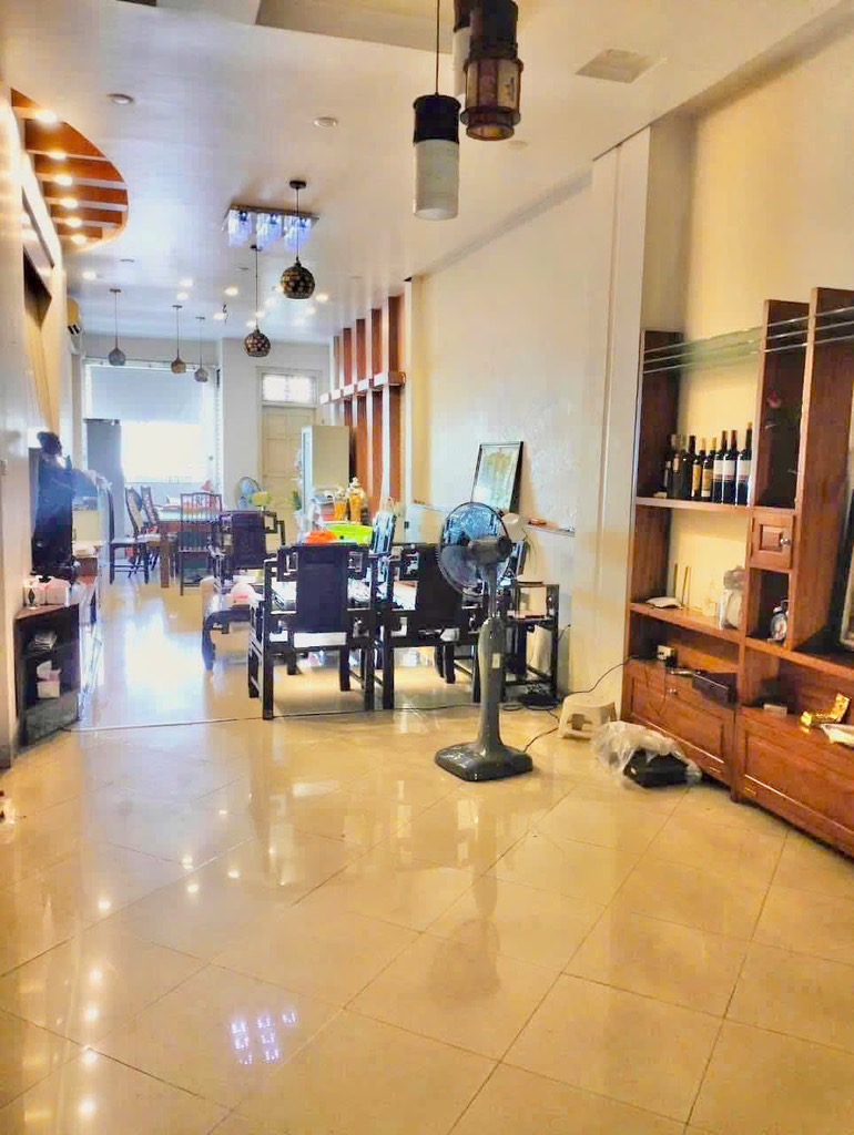 Bán nhà Nguyễn Lương Bằng - diện tích 81.6m2 5 tầng - MẶT PHỐ TRUNG TÂM - giá 33 tỷ