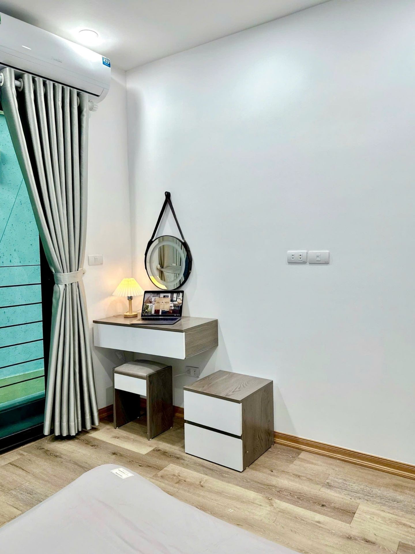 Bán nhà Láng - diện tích 124m2 6 tầng - Lô góc 2 mặt thoáng - giá 31 tỷ