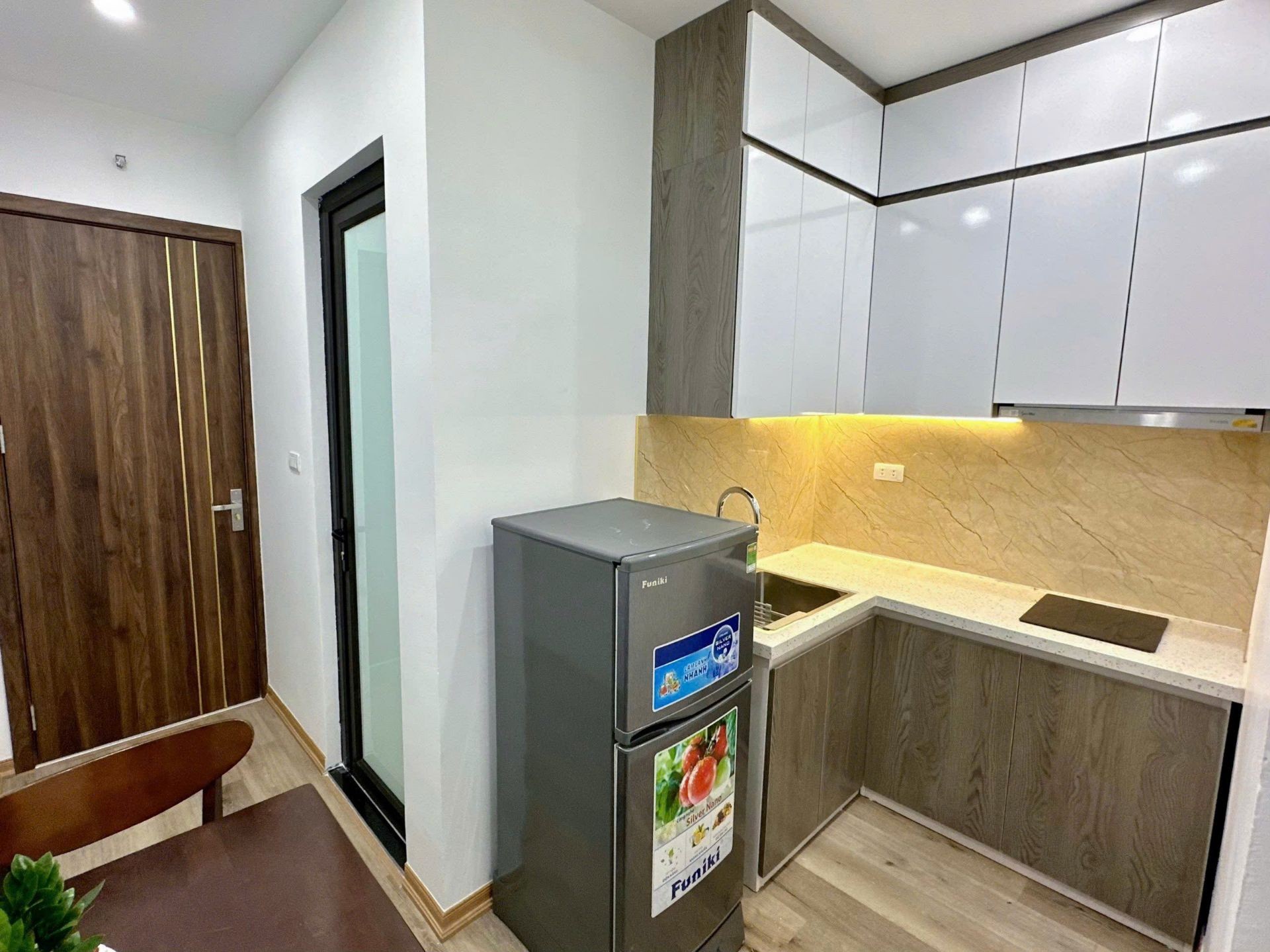 Bán nhà Láng - diện tích 124m2 6 tầng - Lô góc 2 mặt thoáng - giá 31 tỷ