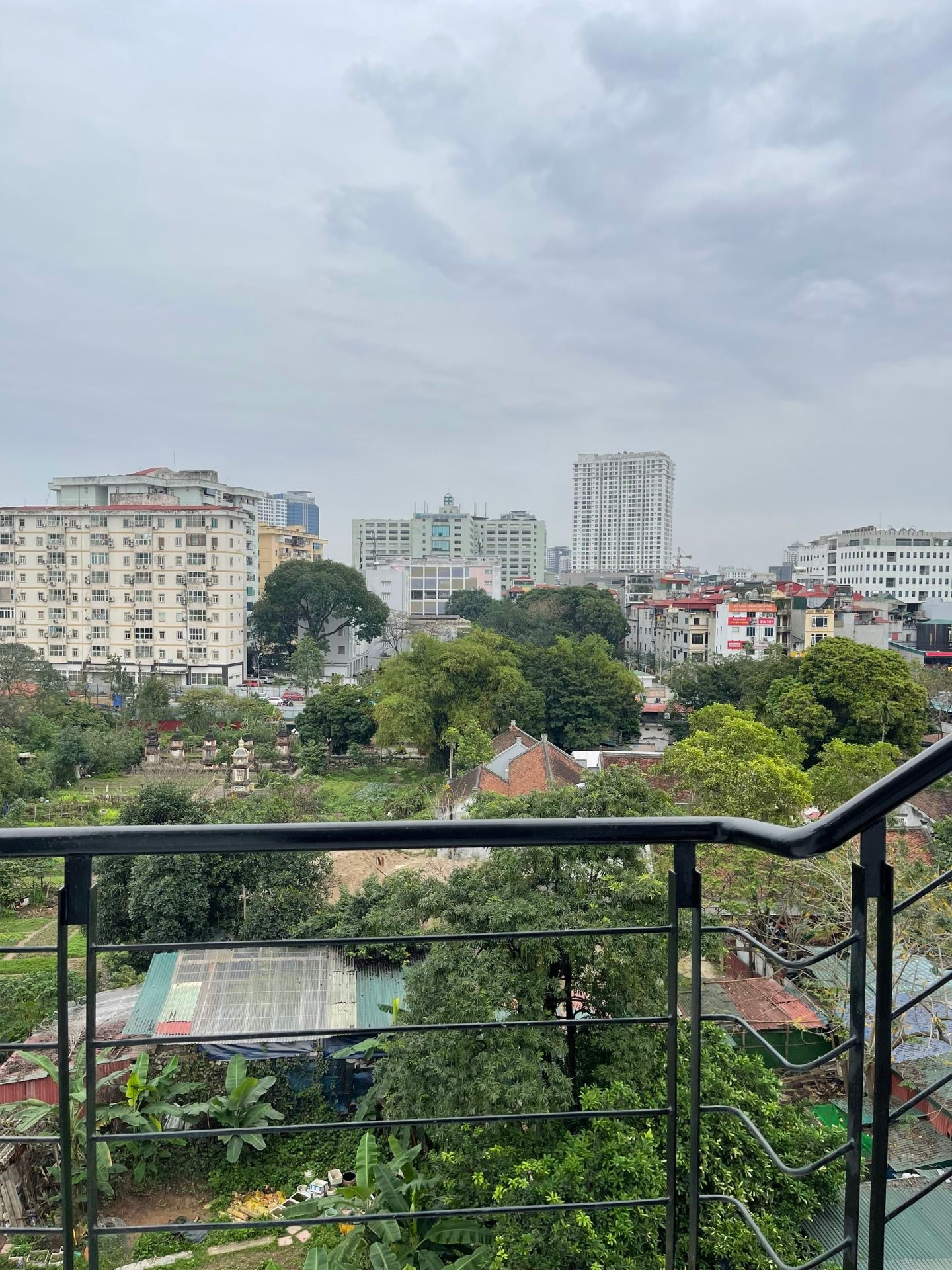 Bán nhà Láng - diện tích 124m2 6 tầng - Lô góc 2 mặt thoáng - giá 31 tỷ