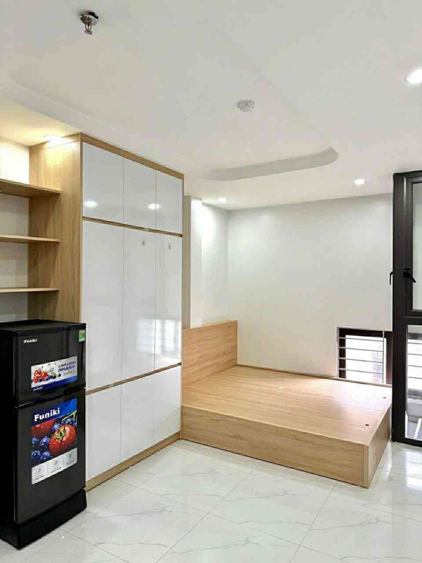 Bán nhà Hoàng Mai - diện tích 57m2 6 tầng - Thang máy - giá 19,5 tỷ