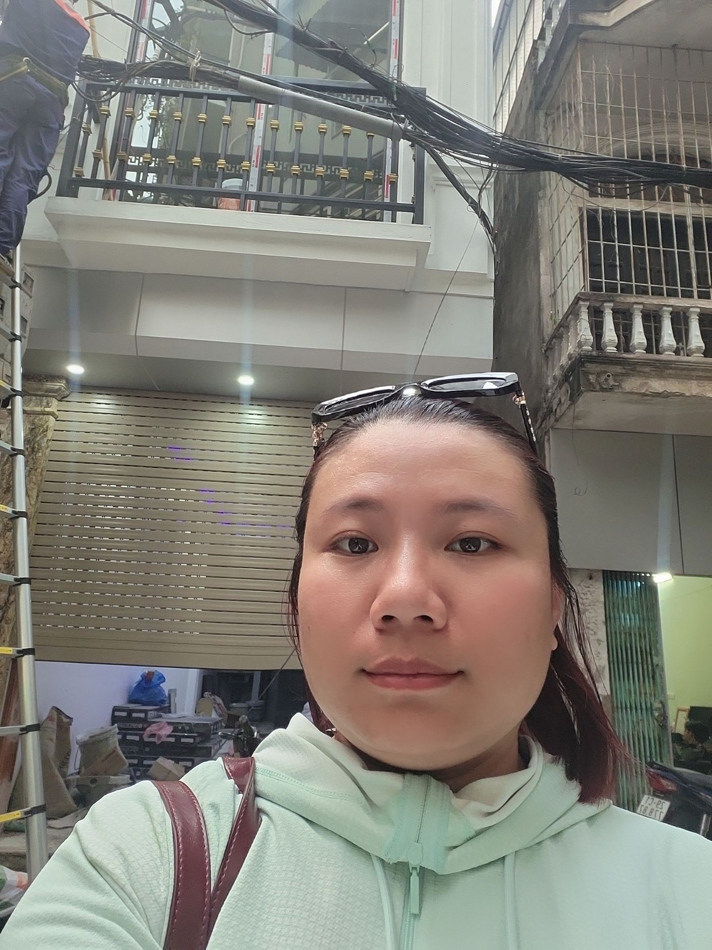 Bán nhà Trương Định - diện tích 34m2 5 tầng - mặt ngõ thông ô tô - giá 11,5 tỷ