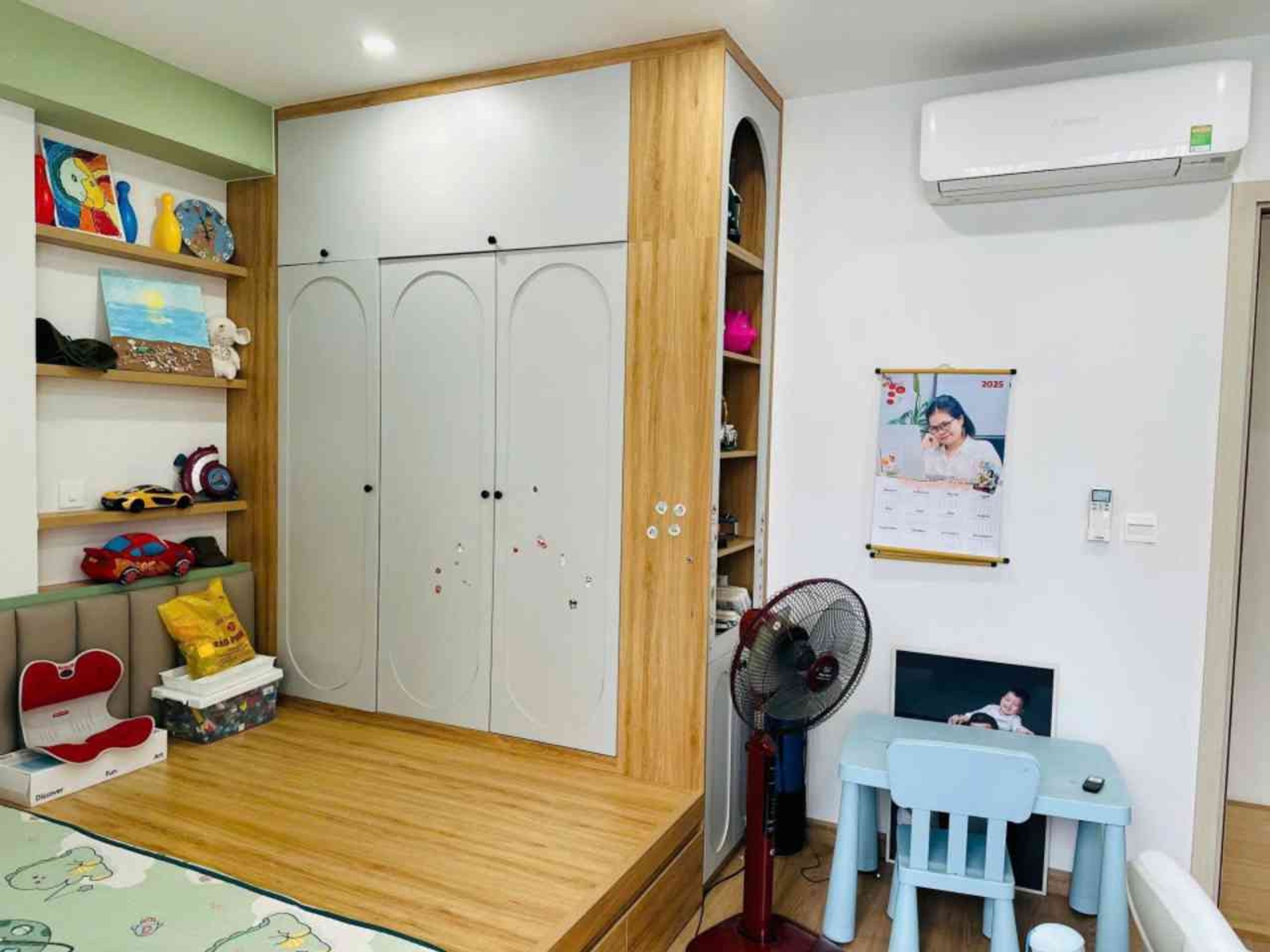 Bán nhà Tân Mai - diện tích 110m2 21 tầng - Lô góc - giá 10,9 tỷ