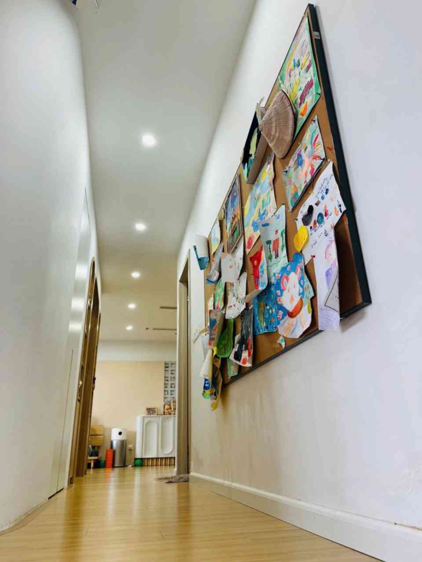 Bán nhà Tân Mai - diện tích 110m2 21 tầng - Lô góc - giá 10,9 tỷ