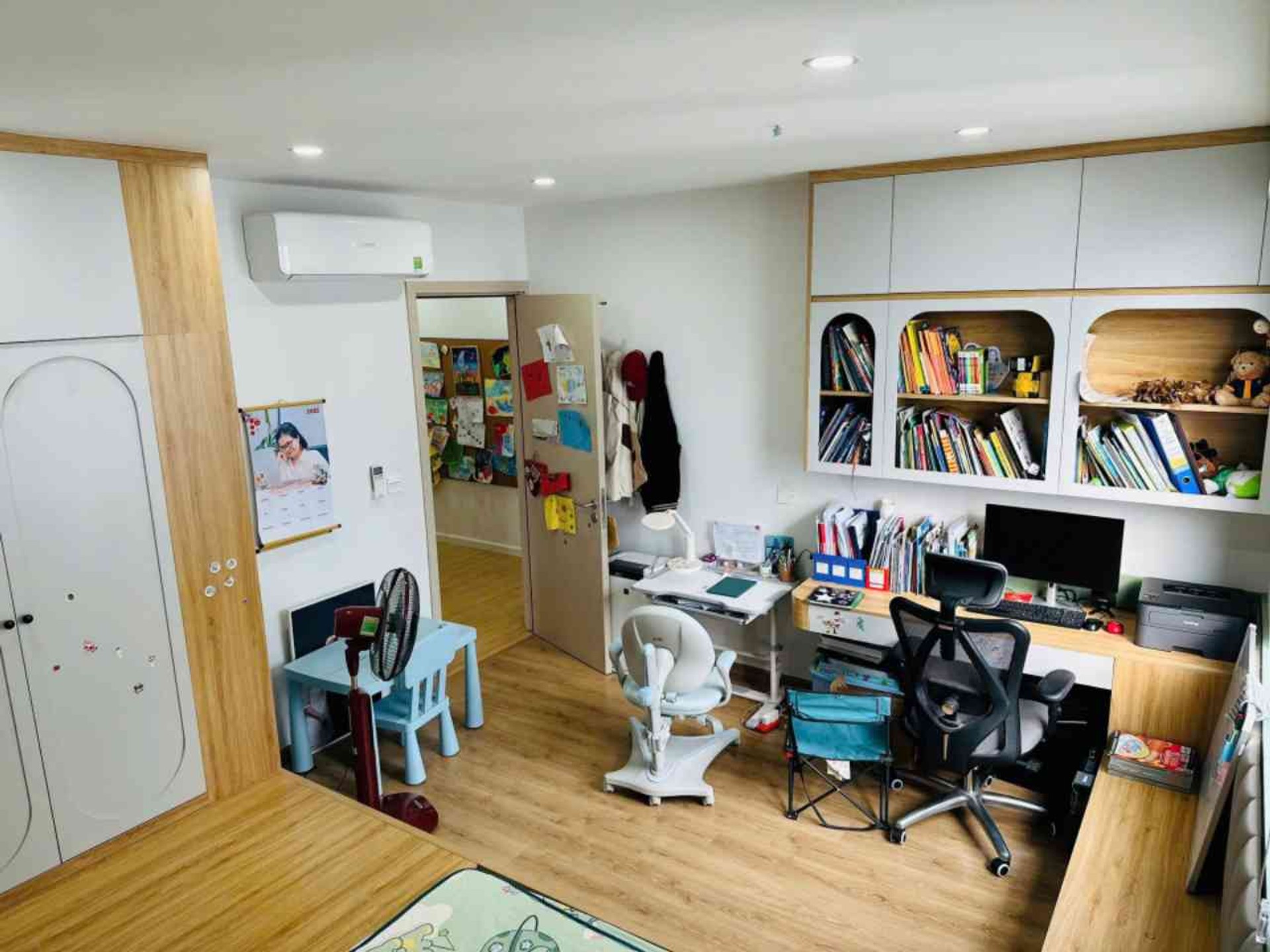 Bán nhà Tân Mai - diện tích 110m2 21 tầng - Lô góc - giá 10,9 tỷ