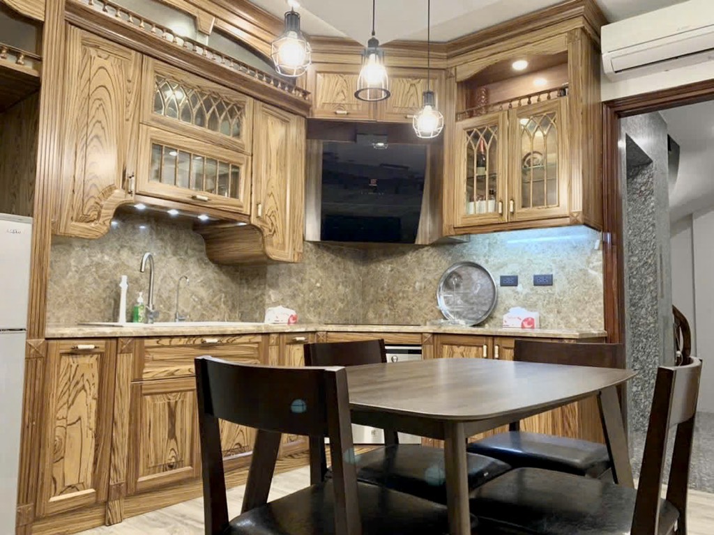 Bán nhà Trung Phụng - diện tích 45m2 9 tầng - Mặt phố lớn ô tô tránh - giá 33,5 tỷ