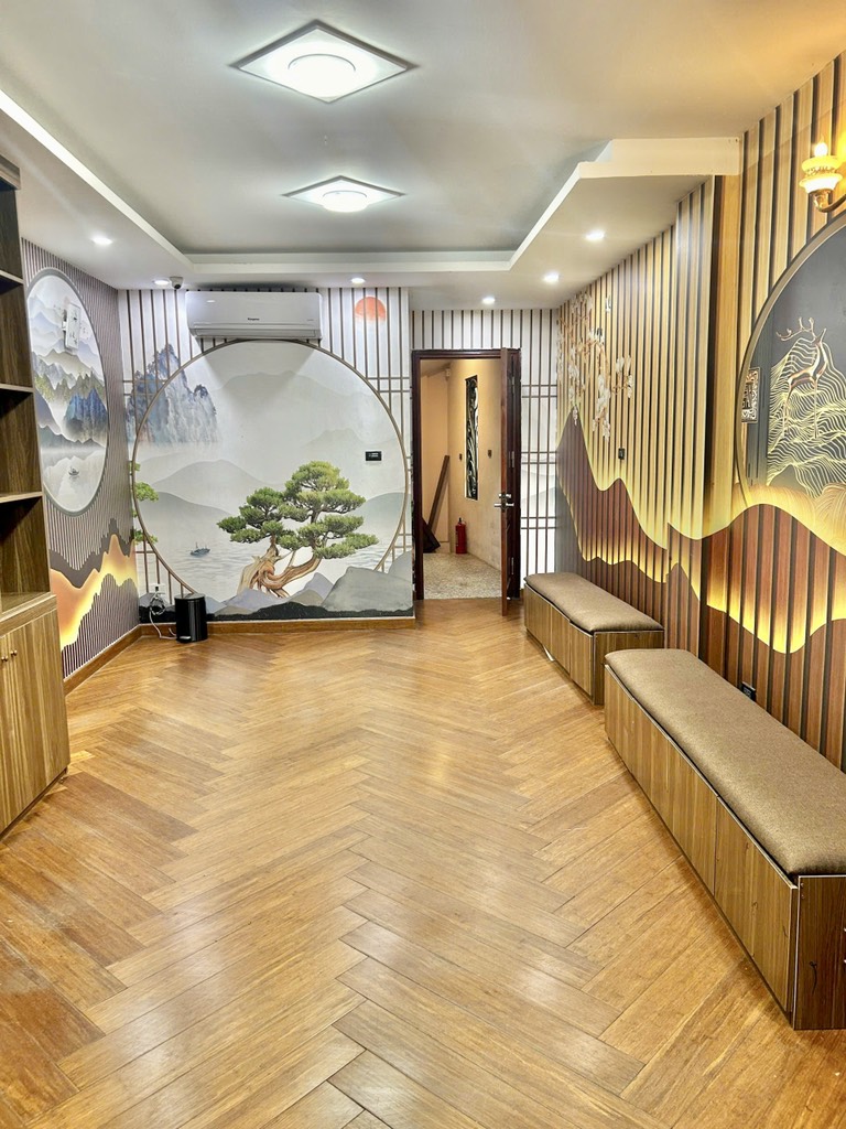 Bán nhà Trung Phụng - diện tích 45m2 9 tầng - Mặt phố lớn ô tô tránh - giá 33,5 tỷ