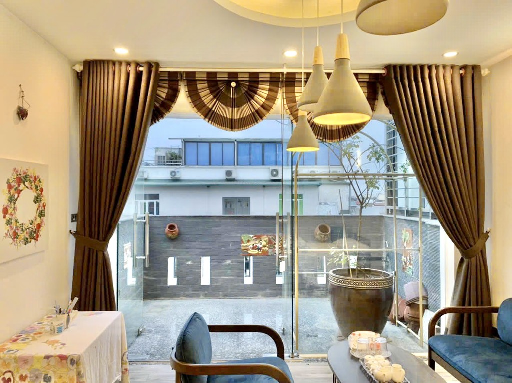 Bán nhà Trung Phụng - diện tích 45m2 9 tầng - Mặt phố lớn ô tô tránh - giá 33,5 tỷ