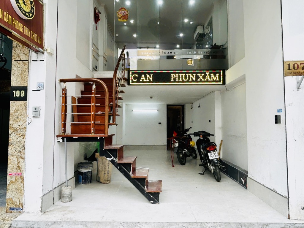 Bán nhà Trung Phụng - diện tích 45m2 9 tầng - Mặt phố lớn ô tô tránh - giá 33,5 tỷ