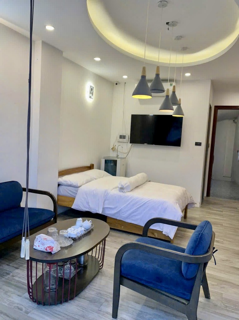 Bán nhà Trung Phụng - diện tích 45m2 9 tầng - Mặt phố lớn ô tô tránh - giá 33,5 tỷ