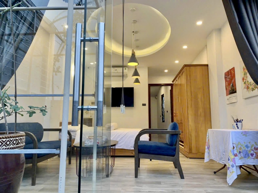 Bán nhà Trung Phụng - diện tích 45m2 9 tầng - Mặt phố lớn ô tô tránh - giá 33,5 tỷ