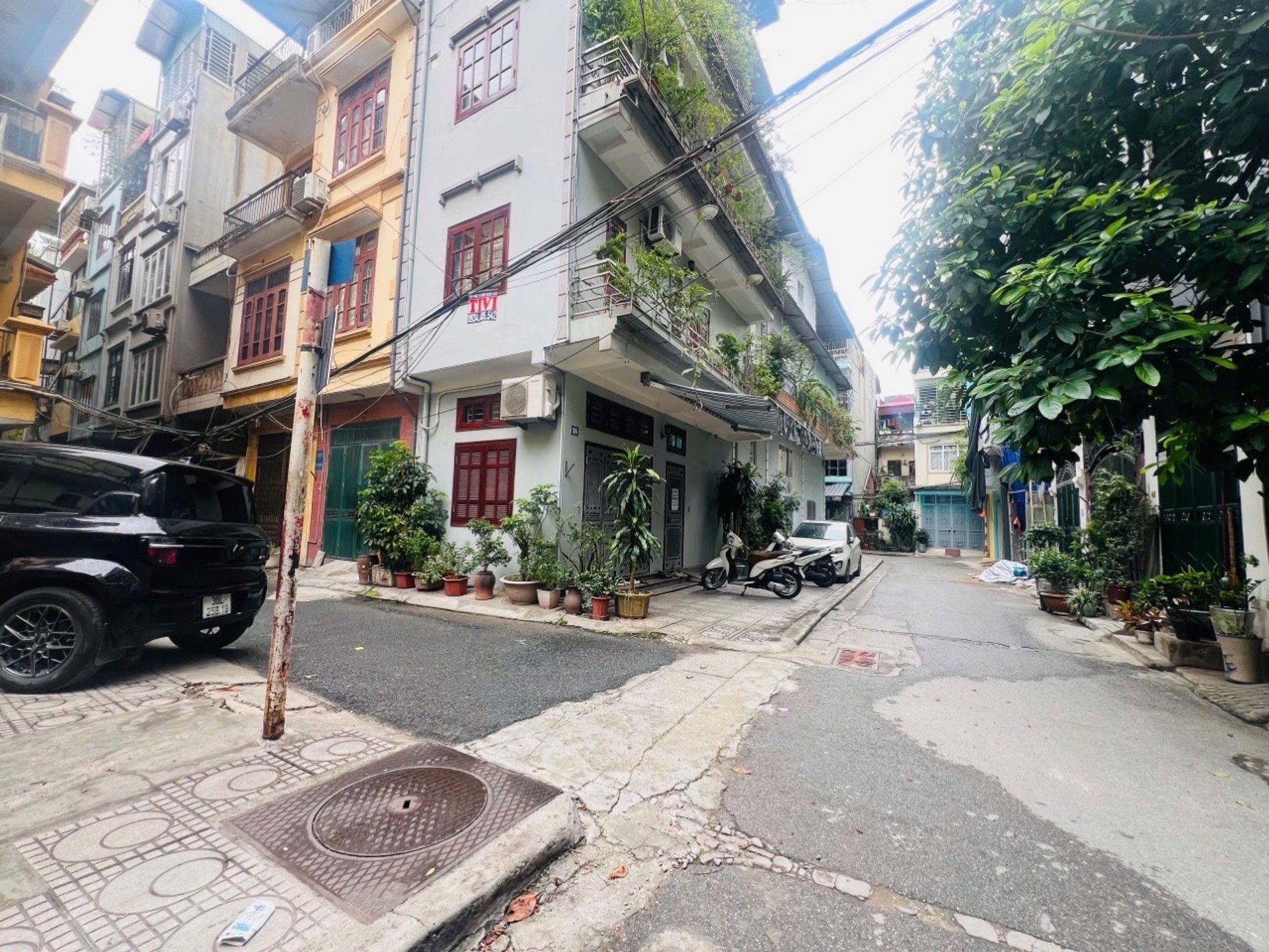 Bán nhà Phố 8/3 - diện tích 24m2 5 tầng - Sổ đỏ chính chủ - giá 7,6 tỷ