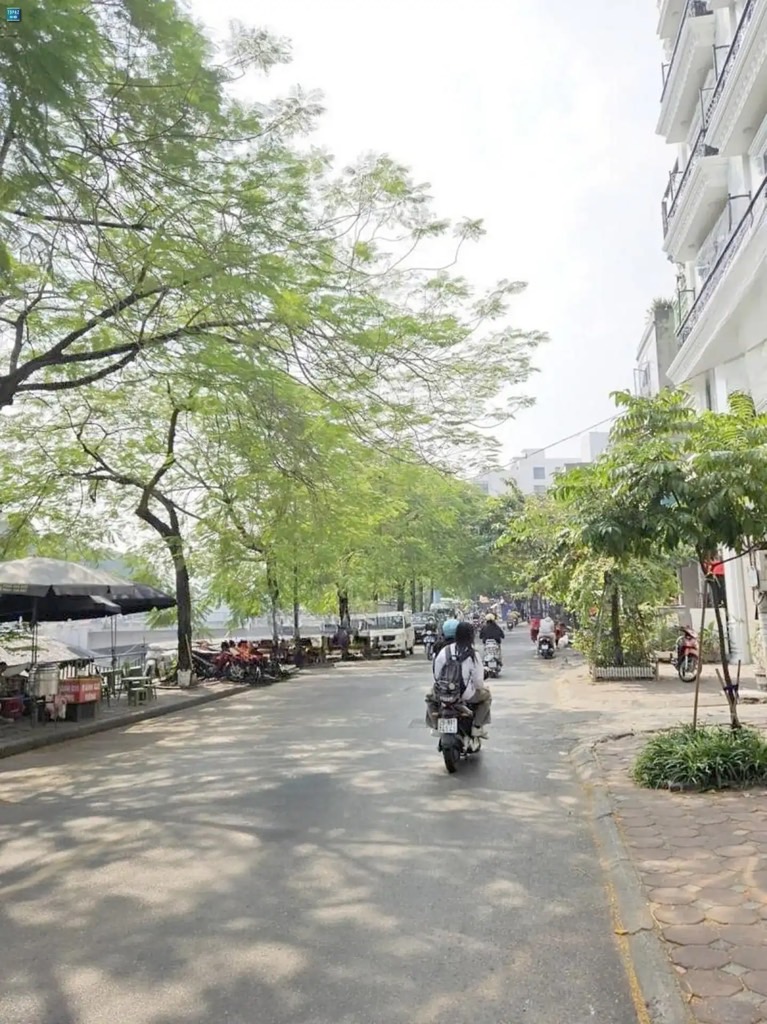 Bán nhà Nguyễn Khang - diện tích 128m2 1 tầng - Hẻm xe máy - giá 27,9 tỷ