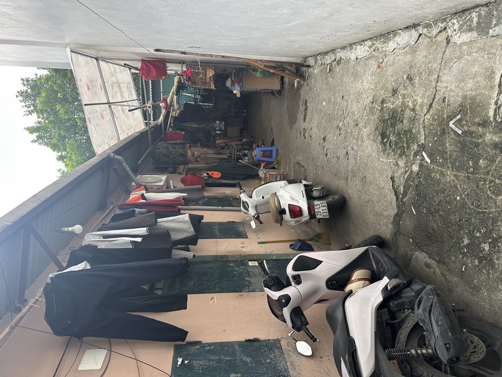 Bán nhà Nguyễn Khang - diện tích 128m2 1 tầng - Hẻm xe máy - giá 27,9 tỷ