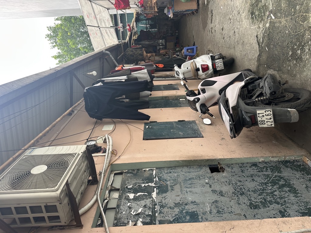 Bán nhà Nguyễn Khang - diện tích 128m2 1 tầng - Hẻm xe máy - giá 27,9 tỷ