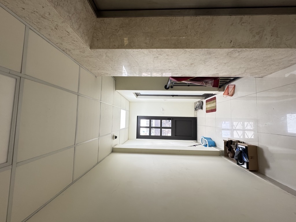 Bán nhà Hoàng Văn Thái - diện tích 89m2 5 tầng - Mặt phố - giá 44 tỷ