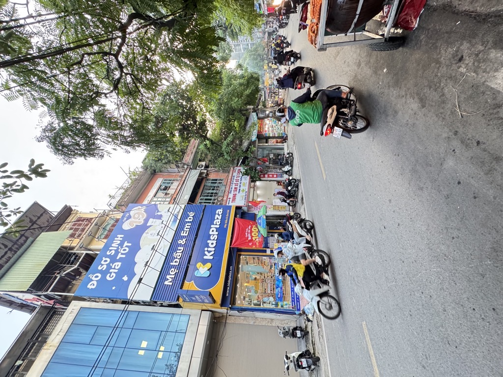 Bán nhà Hoàng Văn Thái - diện tích 89m2 5 tầng - Mặt phố - giá 44 tỷ