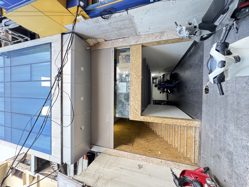 Bán nhà Hoàng Văn Thái - diện tích 89m2 5 tầng - Mặt phố - giá 44 tỷ