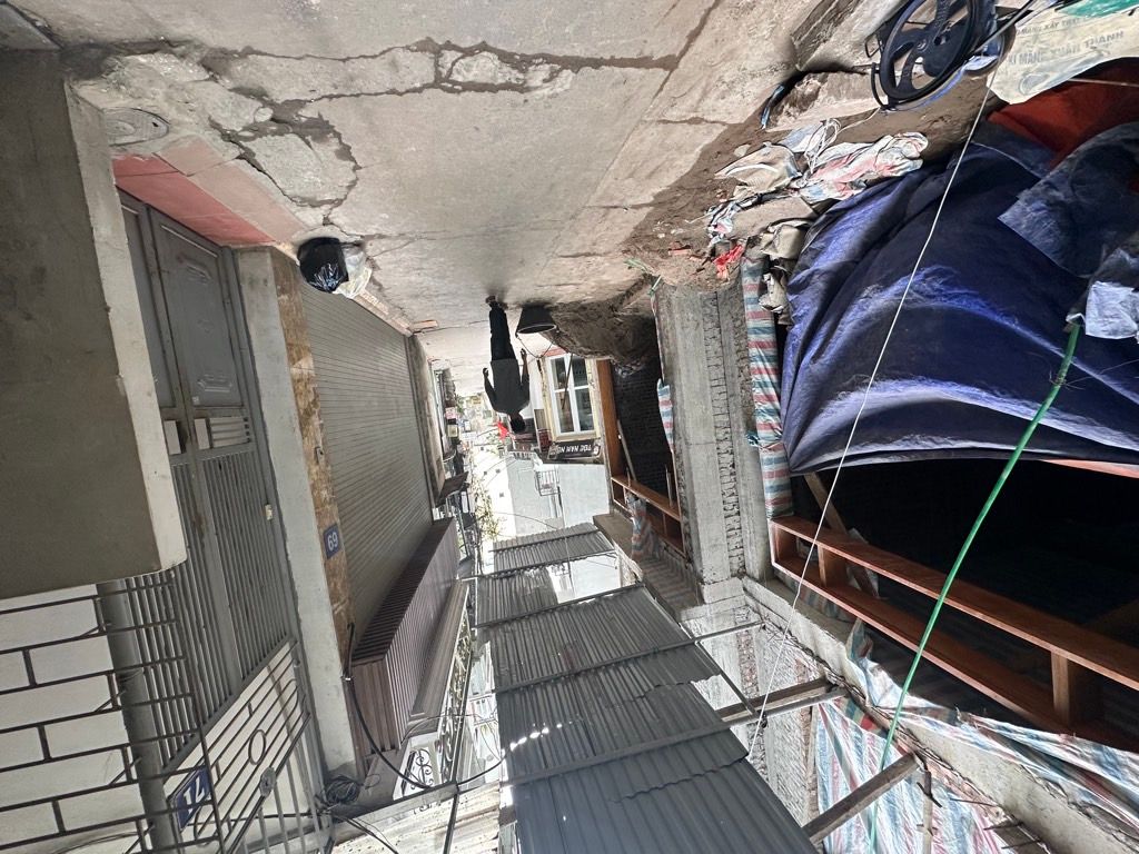 Bán nhà Giải Phóng - diện tích 60m2 6 tầng - Lô góc 2 mặt thoáng - giá 26,5 tỷ