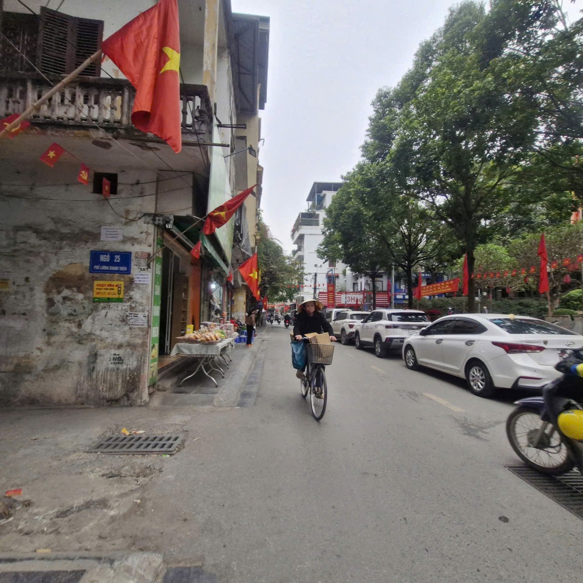 Bán nhà Lương Khánh Thiện - diện tích 27m2 5 tầng - Ô tô đỗ tận cổng - giá 9,15 tỷ