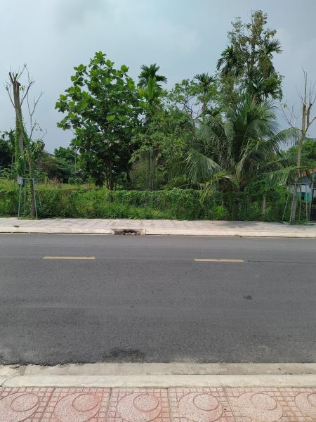 Bán nhà A38 Bis Bình Nhâm - diện tích 58392m2 2 tầng - Nhà đẹp hiếm có - giá 100 tỷ