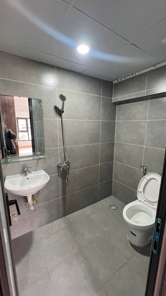 Bán nhà Giải Phóng - diện tích 145m2 5 tầng - Ô TÔ ĐỖ CỬA - giá 39,9 tỷ