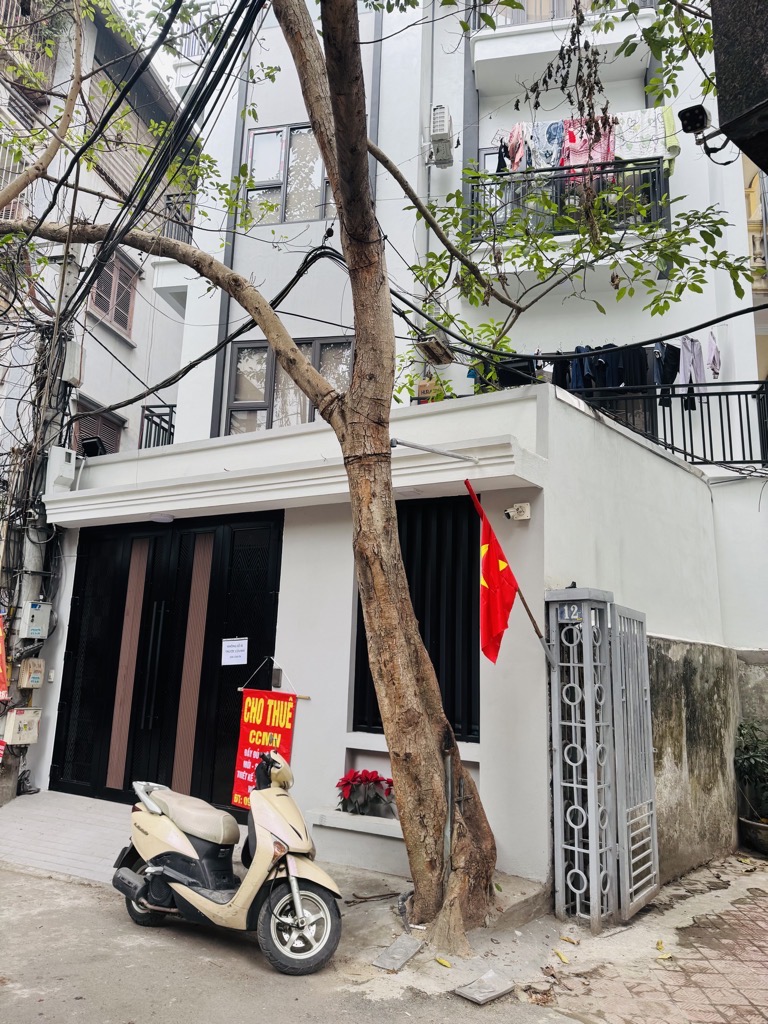 Bán nhà Giải Phóng - diện tích 145m2 5 tầng - Ô TÔ ĐỖ CỬA - giá 39,9 tỷ